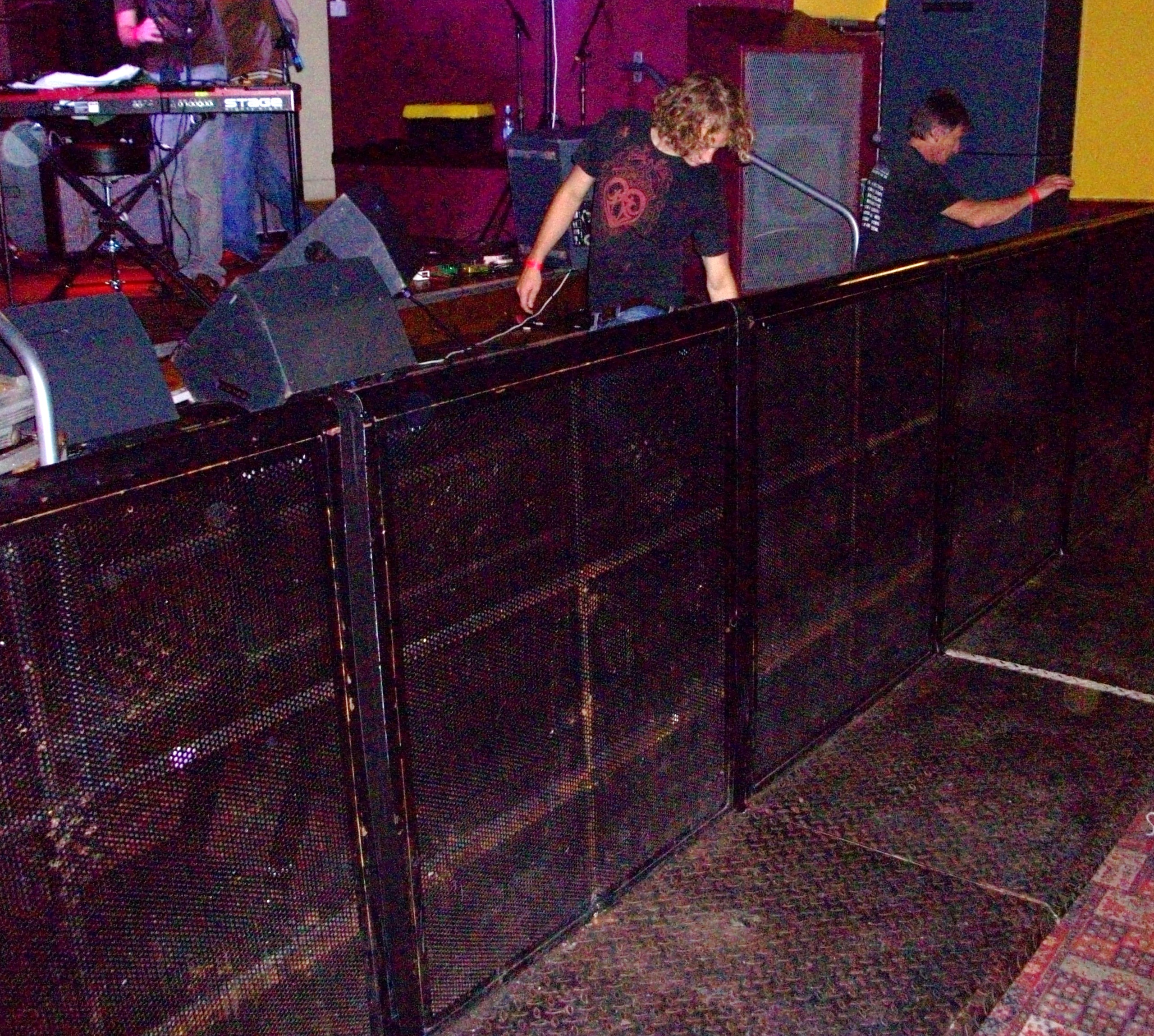 pitbarriers.co.uk Barriers, Stage Barriers, Security Barriers, Safety Barriers, Pit Barrier, Pit Barriers are all types of essential Crowd Control Barriers that are important to help ensure Health & Safety Compliance at any Event. As well as crowd control, crowd management and artiste security, these help provide easy access for medical personnel and emergency services.